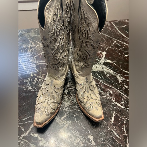 JB Dillion White with Sparkle Inlay Snip Toe Boot. - Picture 2 of 9